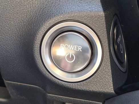 Certified 2025 Lexus ES 300h w/ Premium Package image 17