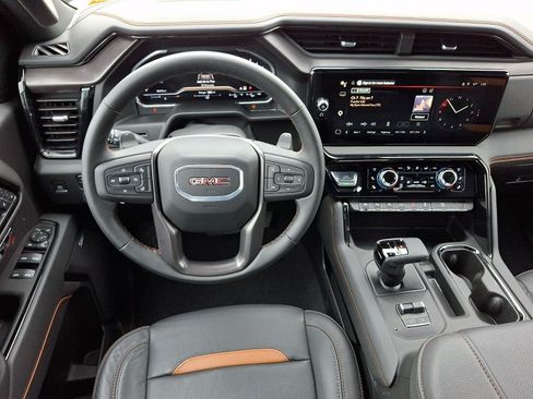 Used 2025 GMC Sierra 1500 AT4 AWD/4WD image 13