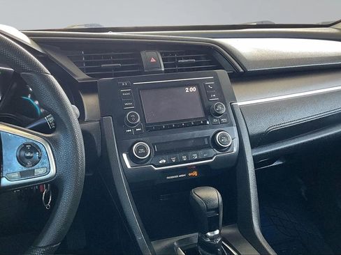 Used 2019 Honda Civic LX image 9