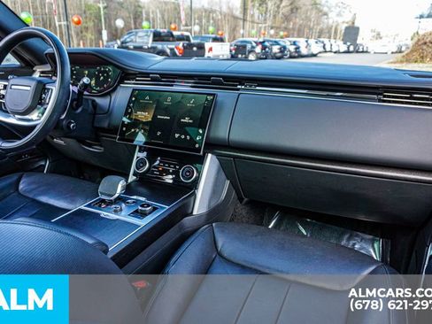 Used 2023 Land Rover Range Rover SE image 24