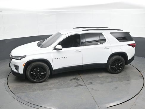 Used 2023 Chevrolet Traverse LT image 42