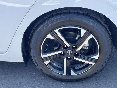 Used 2024 Nissan Sentra SV FWD image 26