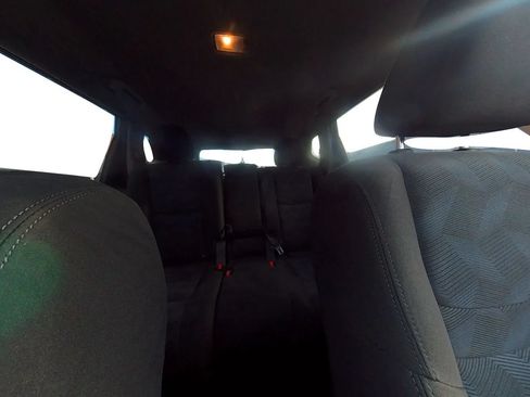 Used 2016 Nissan Rogue SV AWD/4WD image 26