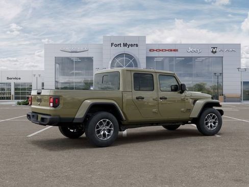 New 2026 Jeep Gladiator Sport AWD/4WD image 4