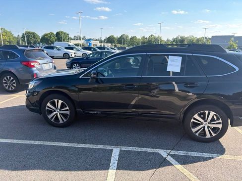 Used 2018 Subaru Outback 2.5i Limited AWD/4WD image 21