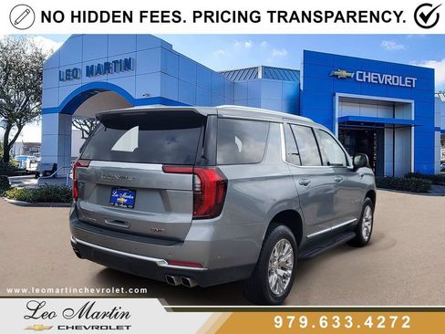 Used 2025 GMC Yukon Denali AWD/4WD image 4