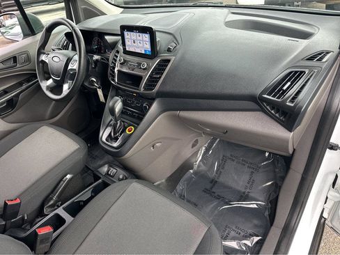 Used 2020 Ford Transit Connect XL image 4