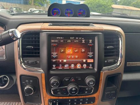 Used 2014 RAM 2500 Longhorn w/ Convenience Group AWD/4WD image 17