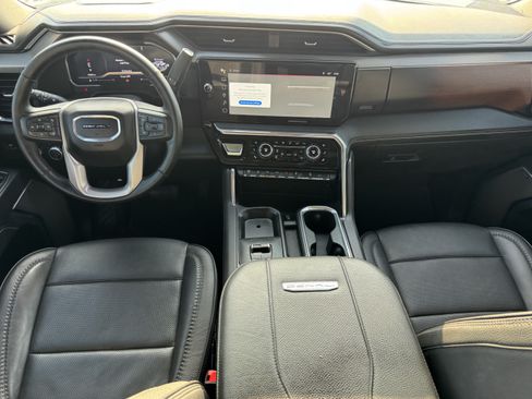 Used 2025 GMC Sierra 2500 Denali AWD/4WD image 10