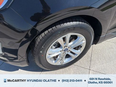 Used 2017 Ford Edge SEL w/ Equipment Group 201A FWD image 9