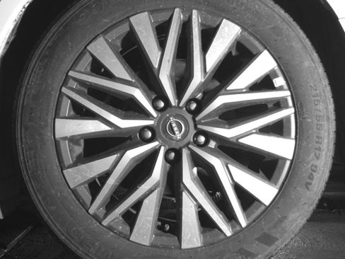 Used 2025 Nissan Altima 2.5 SV image 14