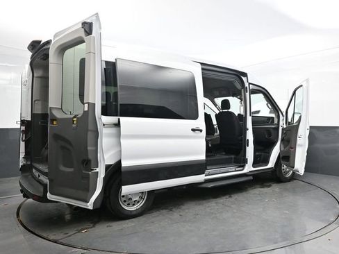 Used 2022 Ford Transit 350 XLT image 45