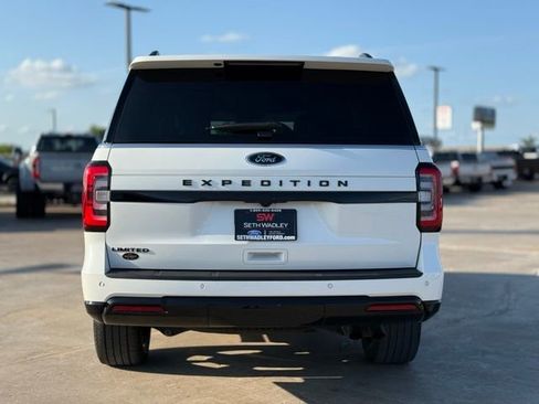 Used 2023 Ford Expedition Limited AWD/4WD image 7