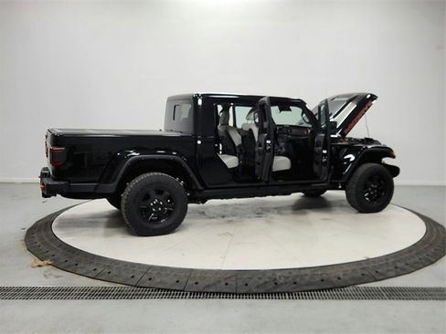 Used 2021 Jeep Gladiator Mojave image 15