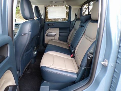 New 2026 Ford Maverick Lariat image 8