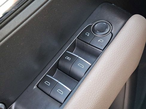 Used 2023 GMC Canyon Denali w/ Denali Black Edition AWD/4WD image 24