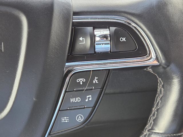 Used 2023 Lincoln Navigator Reserve AWD/4WD image 19