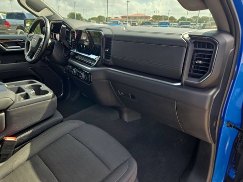 Used 2025 Chevrolet Silverado 1500 LT AWD/4WD image 27