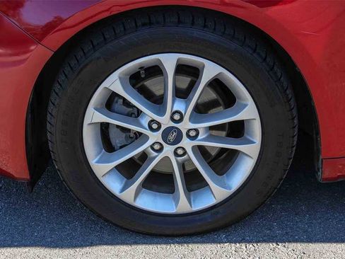 Used 2019 Ford Fusion SEL image 9