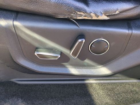 Used 2017 Ford F350 Lariat w/ Chrome Package image 17