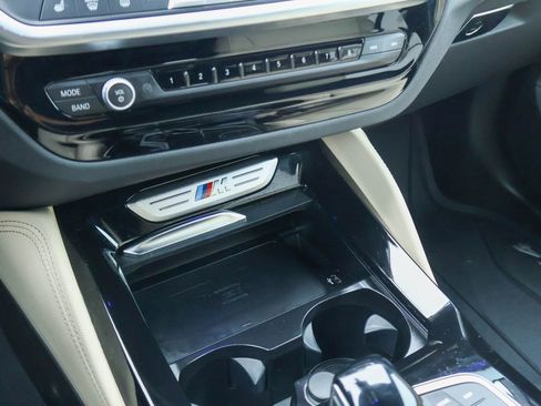 Used 2025 BMW X4 M40i w/ Premium Package image 17