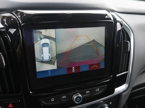 Used 2018 Chevrolet Traverse Premier AWD/4WD image 23