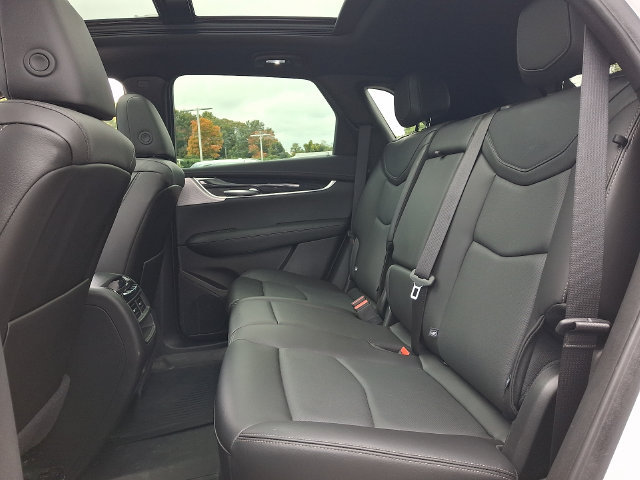 Used 2025 Cadillac XT5 Premium Luxury w/ LPO, Floor Liner Package AWD/4WD image 8