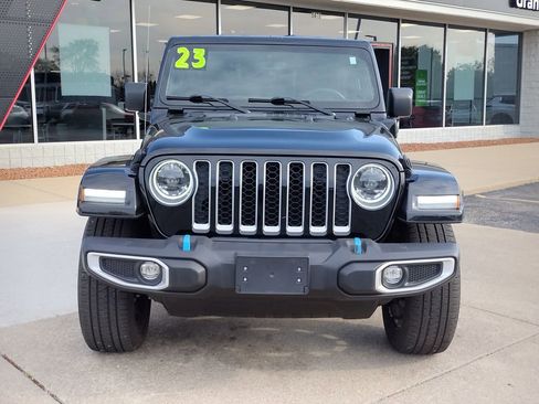 Used 2023 Jeep Wrangler Unlimited Sahara w/ Cold Weather Group AWD/4WD image 13
