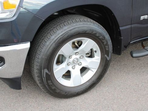 Used 2021 RAM 1500 Big Horn image 12