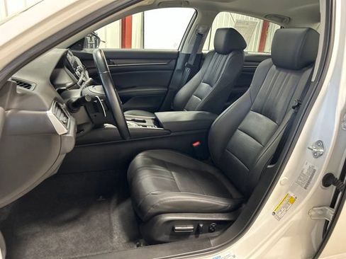 Certified 2022 Honda Accord Touring image 15