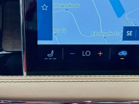 Used 2023 Lincoln Corsair Reserve image 20