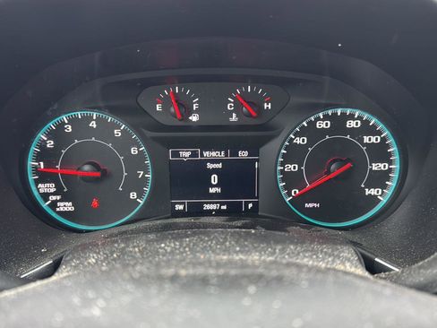 Used 2023 Chevrolet Equinox LS w/ Sport Edition image 16