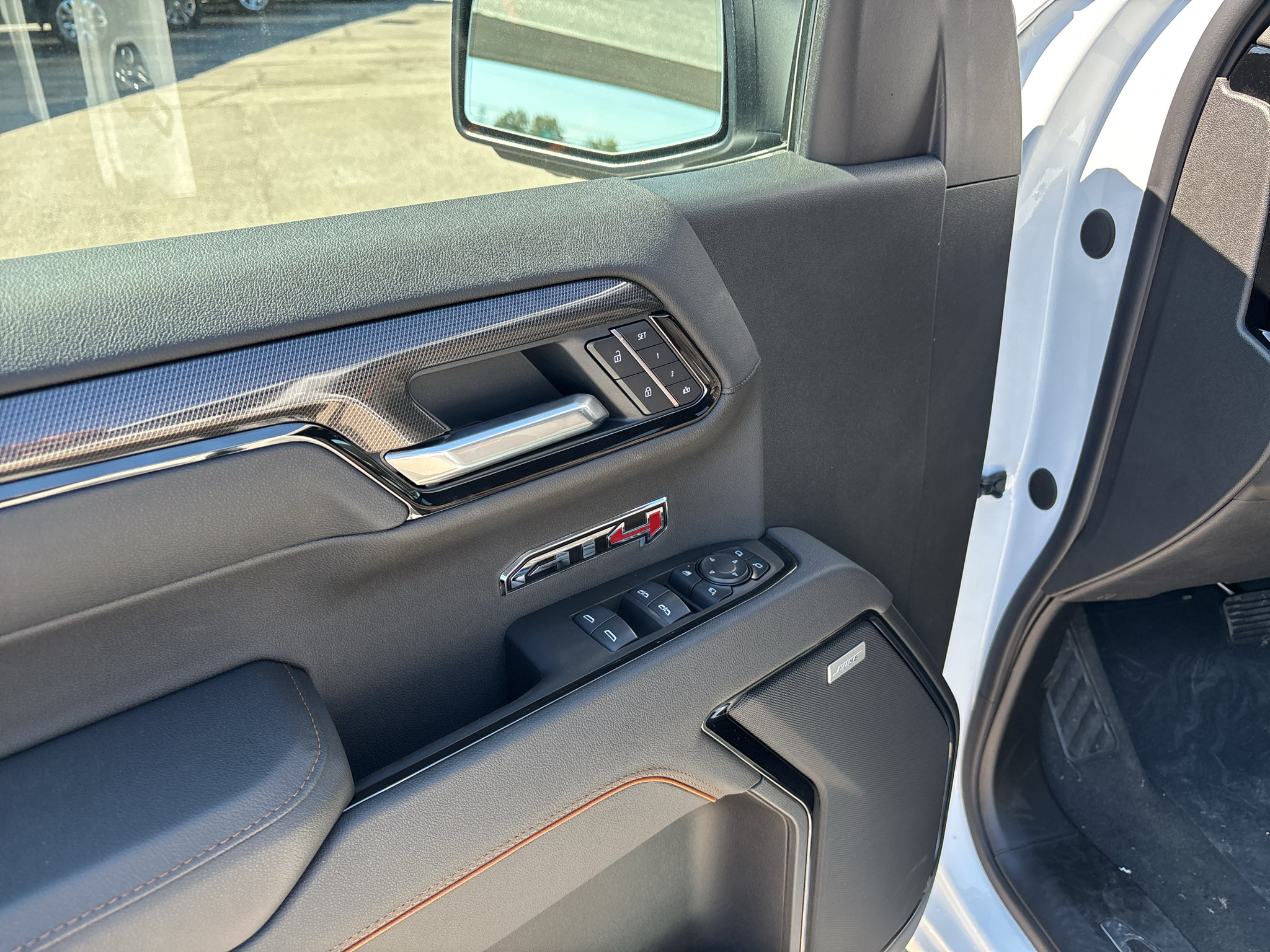New 2026 GMC Sierra 1500 AT4 w/ AT4 Premium Package AWD/4WD image 23