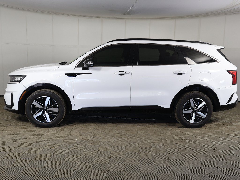Used 2021 Kia Sorento S w/ Panoramic Sunroof Package FWD image 14