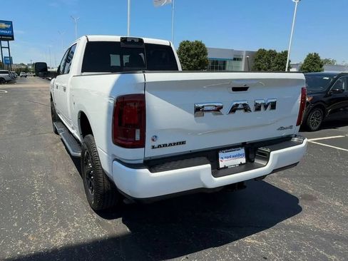 Used 2025 RAM 2500 Laramie AWD/4WD image 7