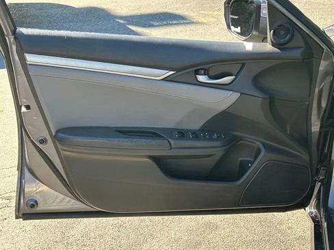 Used 2017 Honda Civic EX-L image 11
