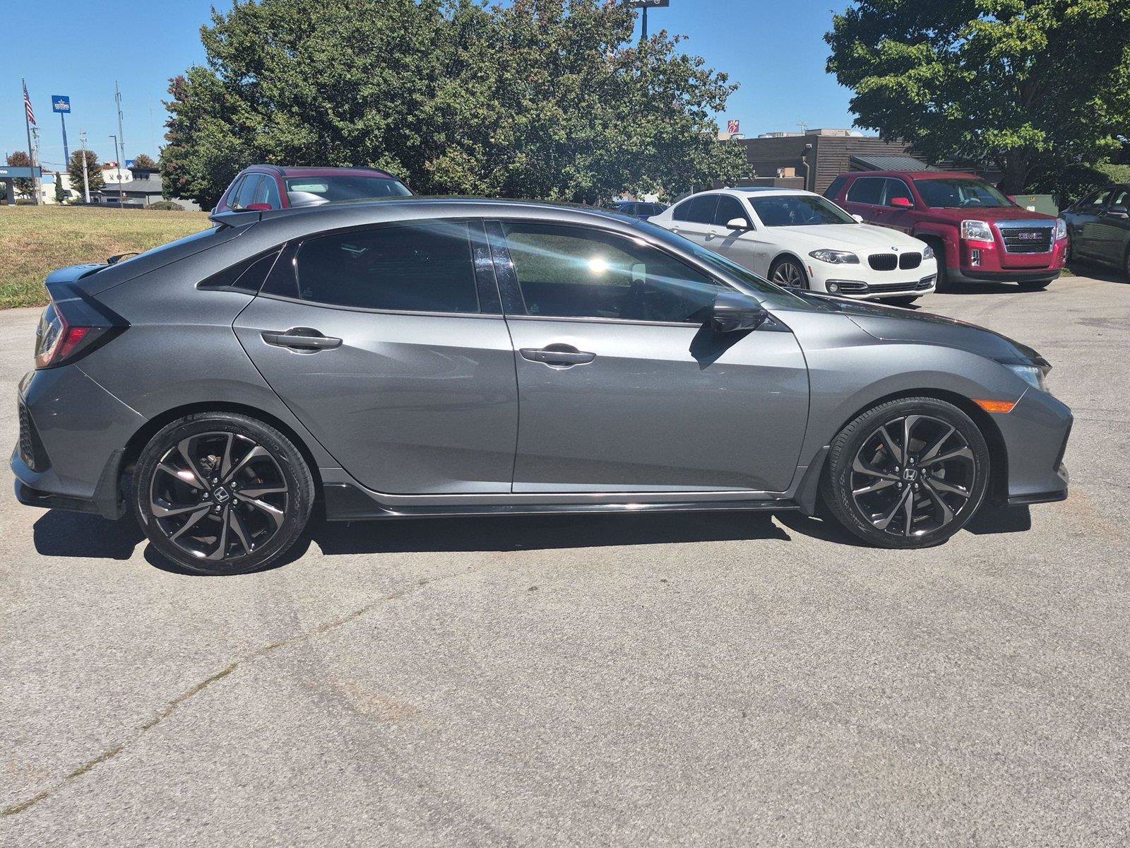 Used 2019 Honda Civic Sport Touring image 6