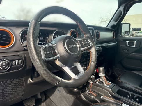 Used 2022 Jeep Gladiator Mojave w/ Cold Weather Group image 2