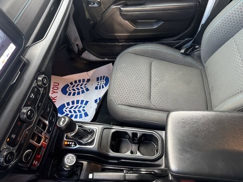 Used 2024 Jeep Wrangler Unlimited Rubicon 4xe image 34