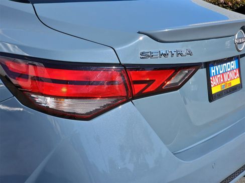 Used 2025 Nissan Sentra SV w/ SV Premium Package image 39