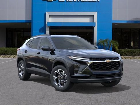New 2025 Chevrolet Trax LT image 8