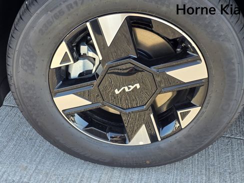 New 2026 Kia Sportage LX image 8