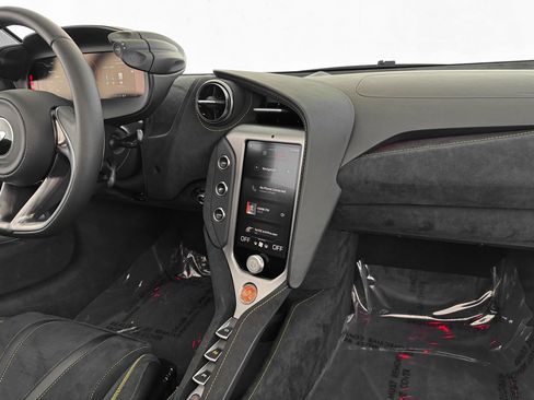 New 2026 McLaren 750S Spider image 27