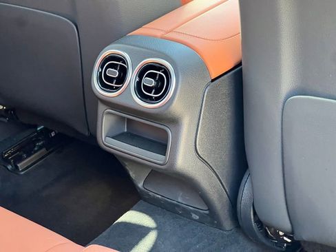 Certified 2026 Mercedes-Benz GLC 300 4MATIC image 37