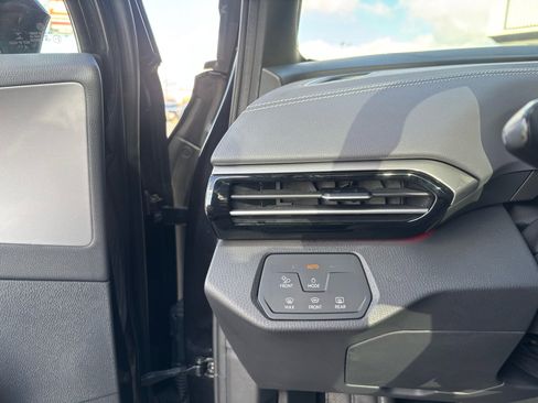 Used 2023 Volkswagen ID.4 Pro S image 15