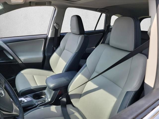Used 2018 Toyota RAV4 Limited w/ Advanced Technology Package AWD/4WD image 10