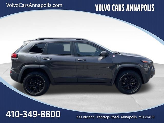 Used 2016 Jeep Cherokee Trailhawk w/ Comfort/Convenience Group AWD/4WD image 8