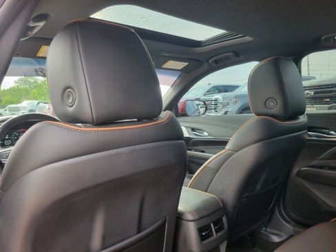 Used 2021 Cadillac CT4 V w/ Technology Package RWD image 27