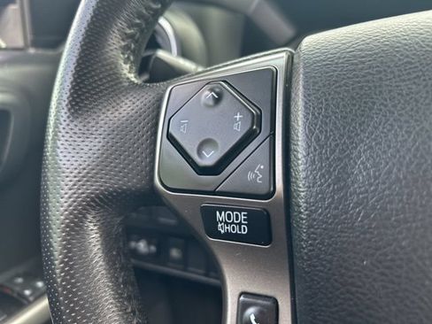 Used 2022 Toyota Tacoma SR5 RWD image 21