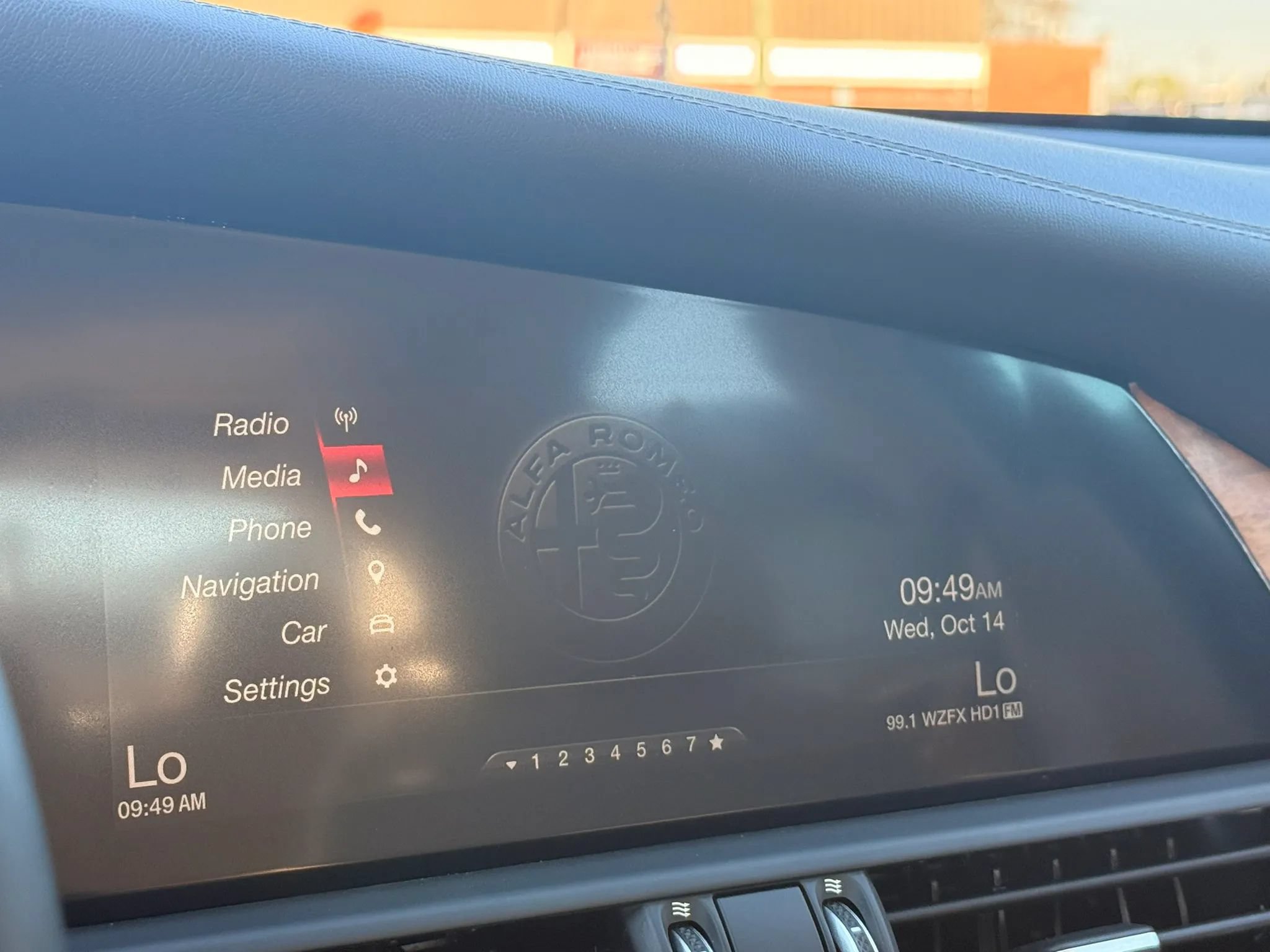 Used 2018 Alfa Romeo Giulia Ti w/ Quick Order Package 22Z Lusso RWD image 38